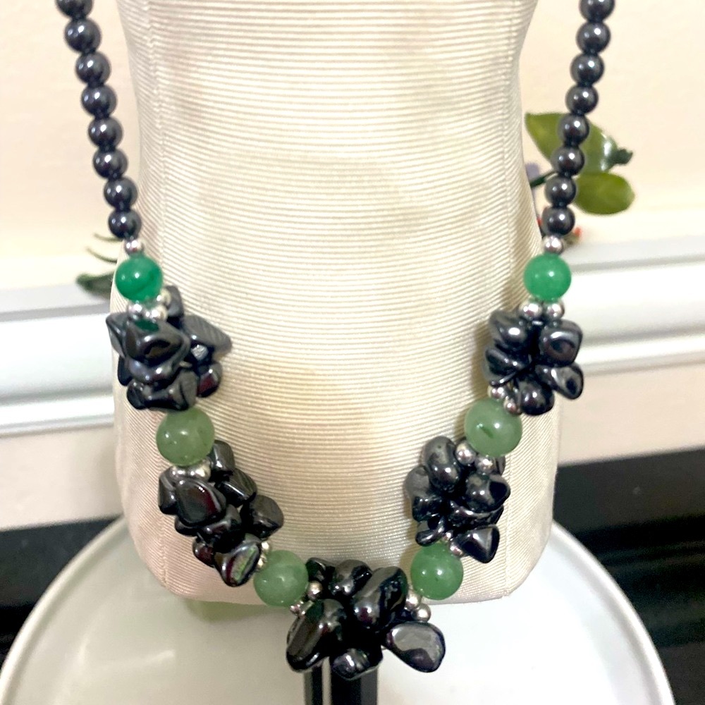 Vintage hematite nugget & emerald beads necklace
